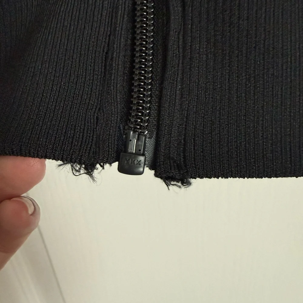 SKIMS Shrunken Track Jacket - Picture 7 of 7